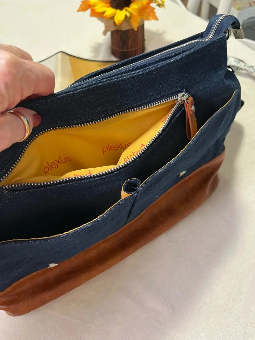Messenger Bag Crossbody Satchel Nashville sleek navy